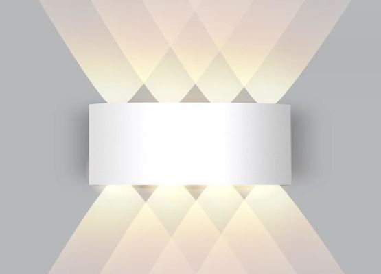 장식용 야외 LED 벽에 장착 된 빛 3500K 따뜻한 흰색 정원용